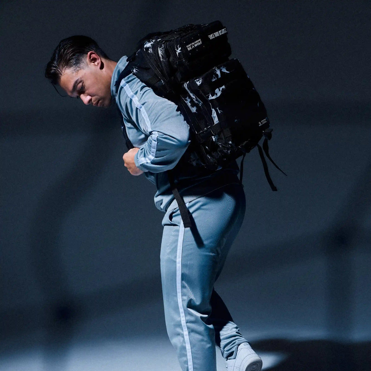 45L Backpack Black Lightning
