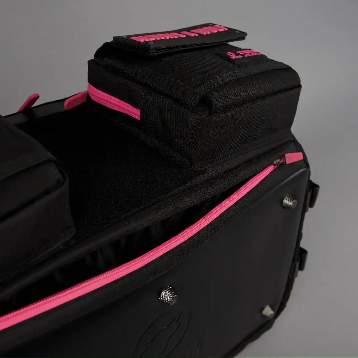 30L Perfect Duffle Bag Black Neon Pink