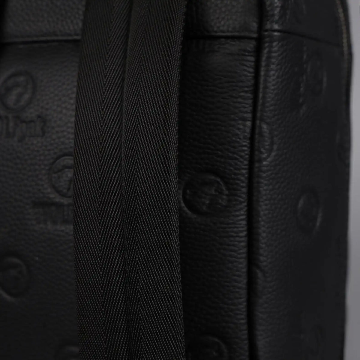 9L Backpack Luxury Leather