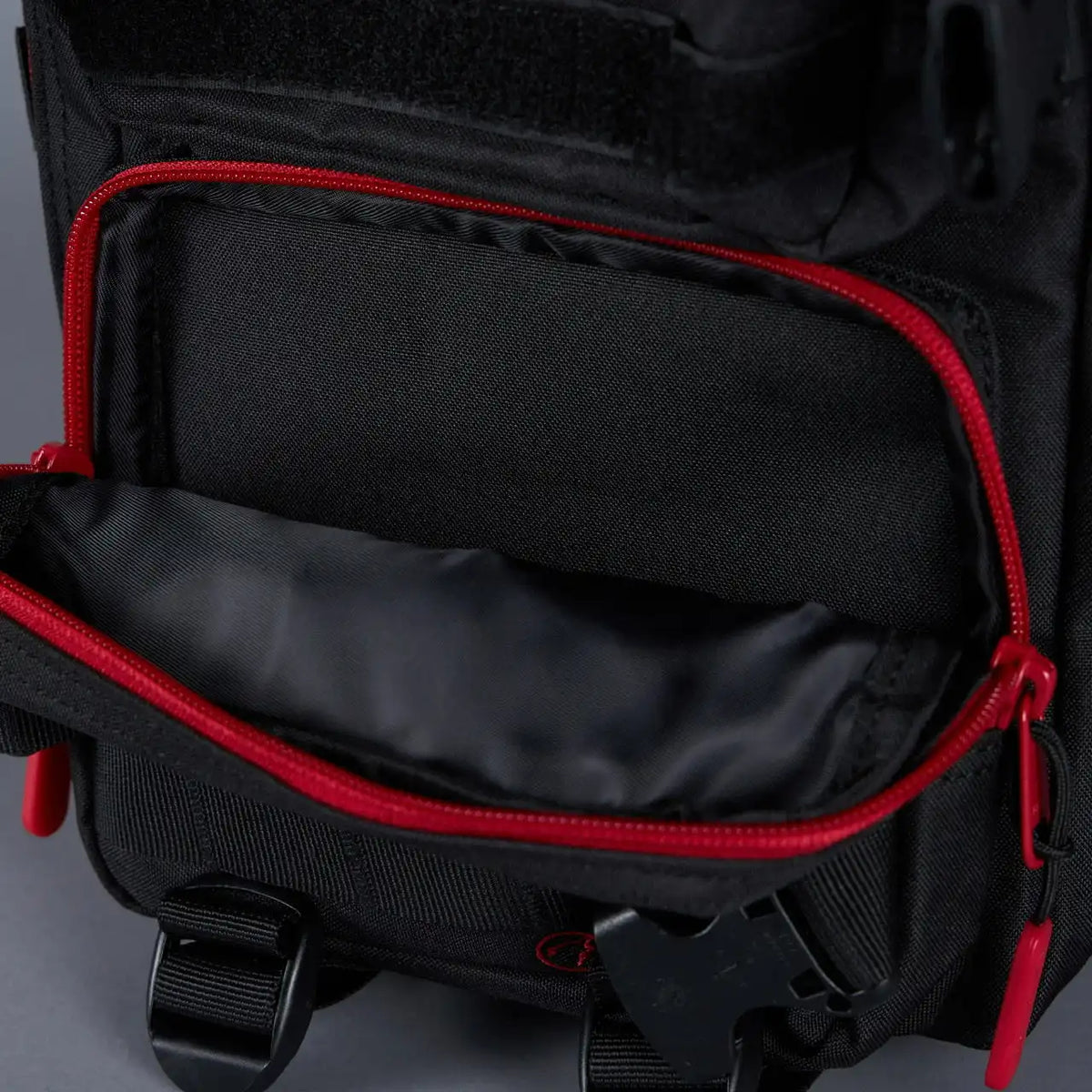9L Backpack Mini Red Wolf