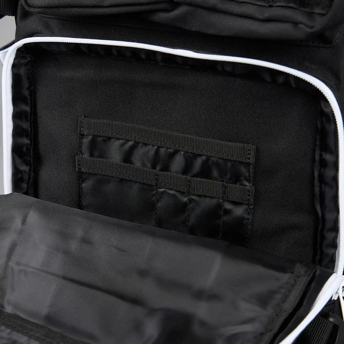 35L Backpack Power Slap Black