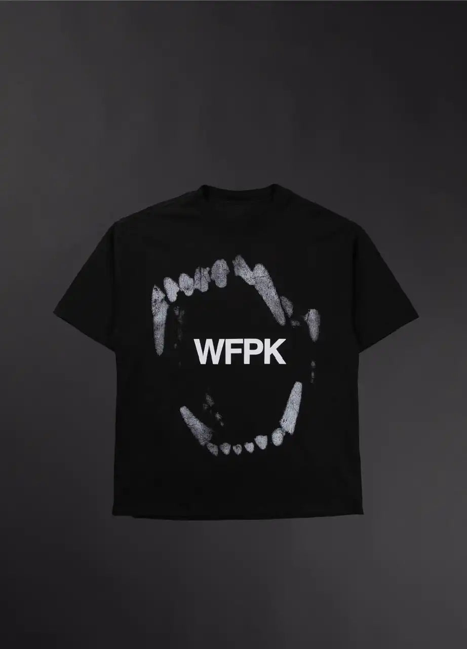 Core "WOLF BITE" Graphic T-Shirt
