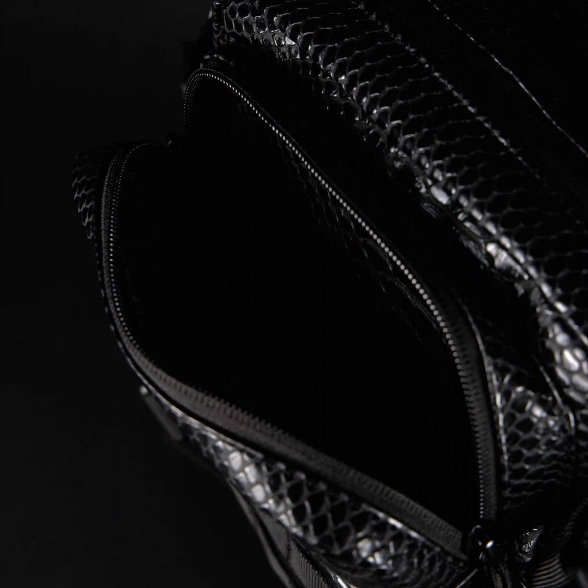 9L Backpack Mini King Cobra