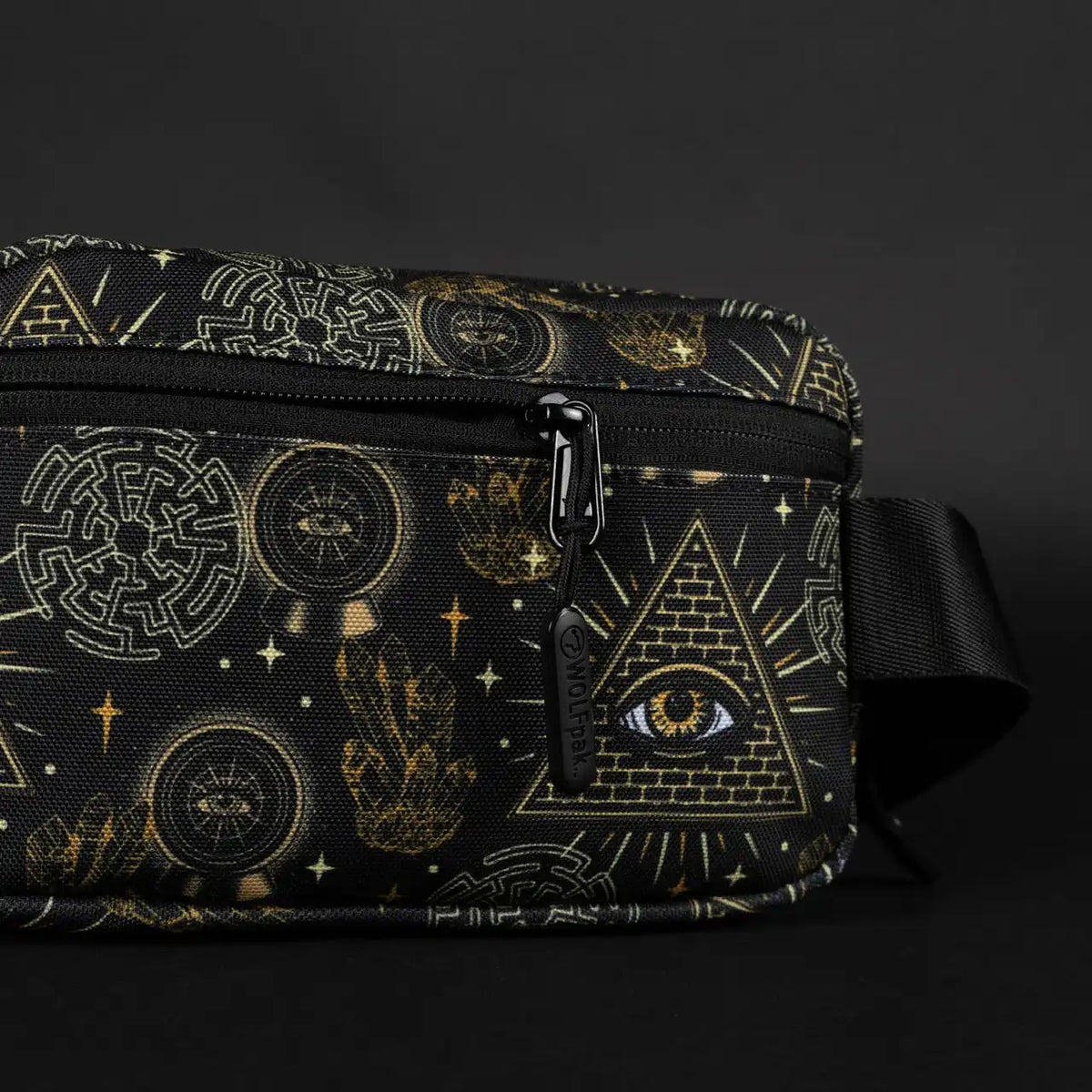 Crossbody Pack Illuminati Sale
